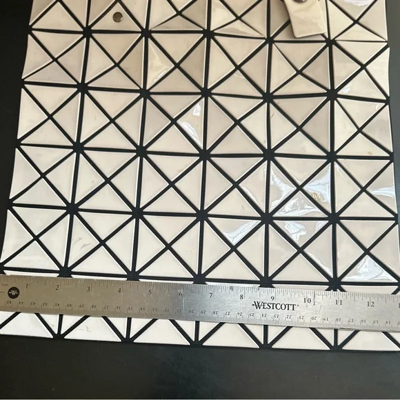 BAOBAO Geometric Patterned Tote Bag - Picture 3 of 6